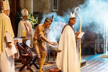 Нас троє, Тебе троє