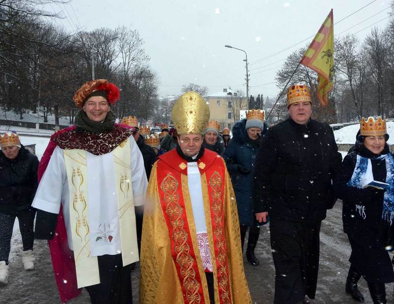 Хода трьох царів пройшла вулицями міст (ВІДЕО)