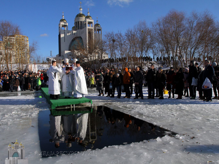 Блаженніший Святослав: «Сьогодні Христос стає у йорданські води, аби відродити людину» (ВІДЕО)
