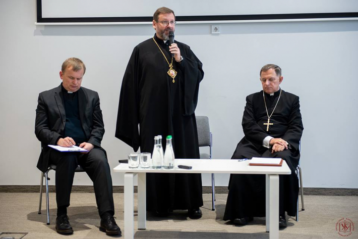 Молодь — теперішнє життя Церкви.  Відбулась зустріч молодіжних душпастирів з митр. Мокшицьким та Блаженнішим Святославом