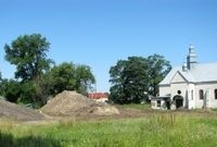 У Луцьку біля катедри УГКЦ невідомі висипали тонни сміття У Луцьку біля катедри УГКЦ невідомі висипали тонни сміття