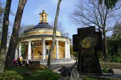 Промосковські православні братства пікетували ще один храм УГКЦ у Києві