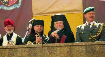 Випускників Академії сухопутних військ благословили владики-капелани (ФОТО) 