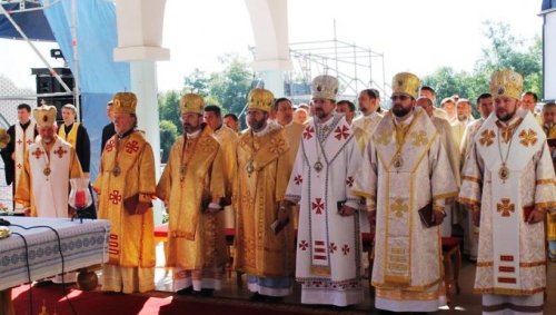 На Трнопільщині Патріарх УГКЦ та Прем’єр-міністр України молилися за мир в Україні. ФОТО