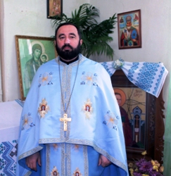 Невідомі у Криму затримали священика і парафіян УГКЦ 