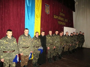 Капелани привітали українських воїнів-захисників  з їхнім  професійним святом