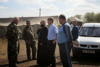 Добра традиція, справа честі і християнський обов’язок,-парафіяни на Львівщині допомагають війсковим