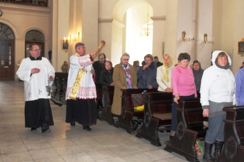 Римо-католики подарували бідним м. Києва краплинку любові.(ФОТО)