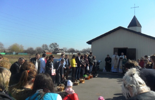 Полтава: греко-католики молились за українське військо під час Великоднього богослужіння