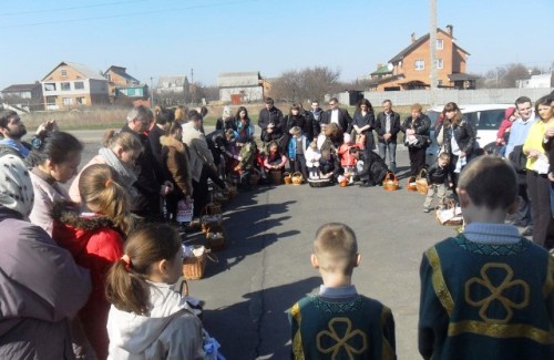 Полтава: греко-католики молились за українське військо під час Великоднього богослужіння