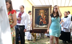 На Вінничині Нунцій Томас Ґалліксон освятив монастир отців-облатів.(ФОТО) На Вінничині Нунцій Томас Ґалліксон освятив монастир отців-облатів.(ФОТО)
