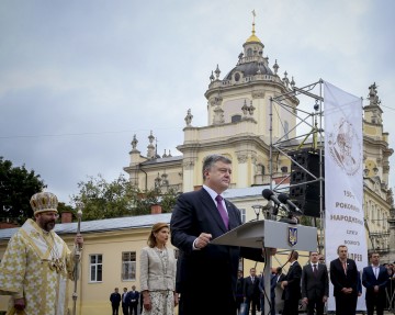 У церемонії відкриття пам’ятника Митрополиту Андрею Шептицькому у Львові взяв участь Президент(ФОТО)