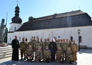 В зону проведення АТО відбула перша черга військових священиків.(ВІДЕО)