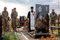 Пам'ять воїнів, загиблих під Іловайськом вшанували у Харкові.(ФОТО)