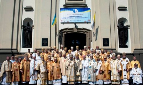 Синод Єпископів УГКЦ засудив кровопролиття під Верховною Радою України