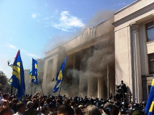 Синод Єпископів УГКЦ засудив кровопролиття під Верховною Радою України