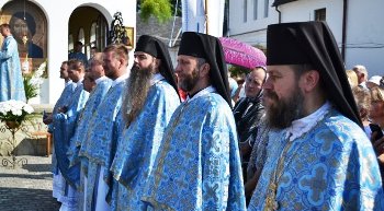Відбулась XXIV піша проща до Свято-Успенської Унівської Лаври.(ФОТО) Відбулась XXIV піша проща до Свято-Успенської Унівської Лаври.(ФОТО)