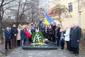День Гідности і Свободи відзначили українці Угорщини.(ФОТО)