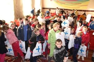 Св.Миколай на Волині приніс подарунки для сиріт.(ФОТО)