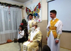 За важливі закони у ВРУ проголосували діти з Карітасу.(ФОТО) За важливі закони у ВРУ проголосували діти з Карітасу.(ФОТО)