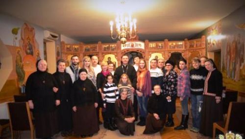 в Івано-Франківську колядували переселенці зі Сходу.(ФОТО)