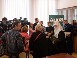 Центр практичної допомоги захисникам України AXIOS презентували у Києві.(ВІДЕО)