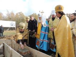 253-літній дерев’яний храм відбудовують у київському скансені.(ФОТО)