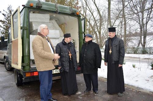 У Тернополі УГКЦ передала матраци для бійців АТО, які лікуються у наркодиспансері.(ФОТО, ВІДЕО) У Тернополі УГКЦ передала матраци для бійців АТО, які лікуються у наркодиспансері.(ФОТО, ВІДЕО)