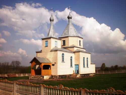 Рівенщина:Злодії не погребували забрати кошти для онкохворих дітей і випити вино для Євхаристії Рівенщина:Злодії не погребували забрати кошти для онкохворих дітей і випити вино для Євхаристії