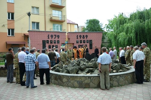 У Коломиї молилися за за воїнами інтернаціоналістами.(ФОТО) У Коломиї молилися за за воїнами інтернаціоналістами.(ФОТО)