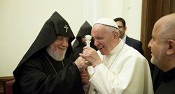 Кардинал Сандрі проаналізував візит Папи до Вірменії