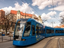 Папа Франциск буде їздити по Кракову на трамваї