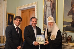 Предстоятель УПЦ КП зустрівся з канадськими парламентарями