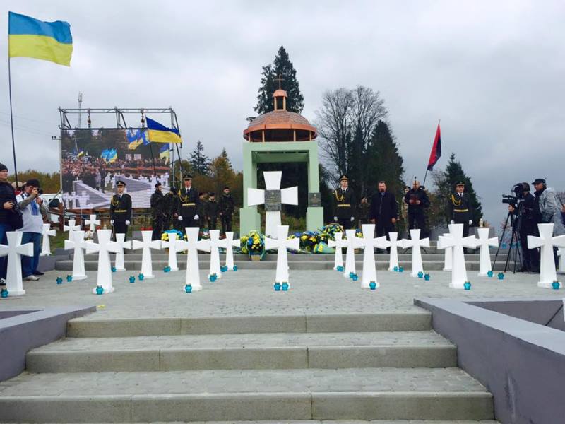 На Львівщині відкрили меморіал Героям Карпатської України