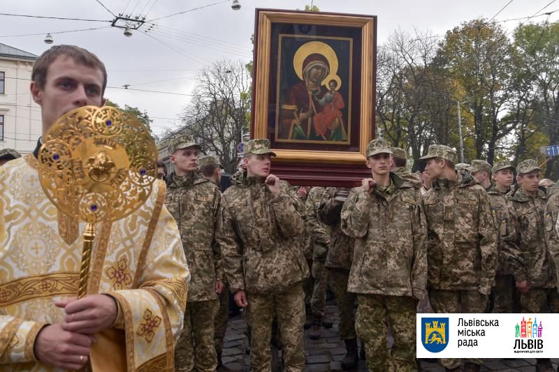 Вулицями Львова пройшла Загальноміська Вервиця