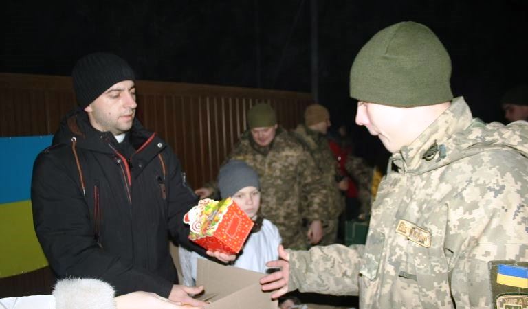 До наших захисників на Яворівський полігон завітав Св. Миколай