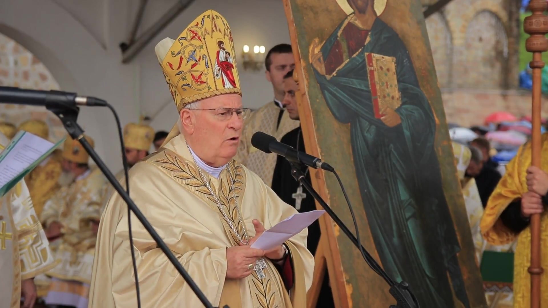 «Потрібна молода енергія, щоб перемогти втому старого і переможеного суспільства», — кардинал Ґвалтьєро Бассетті до прочан у Зарваниці (ВІДЕО)