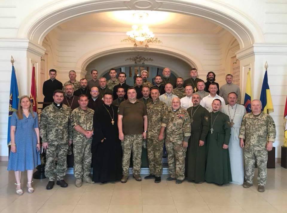 Військові капелани: Збройні Сили України сильні не лише зброєю, але й духом