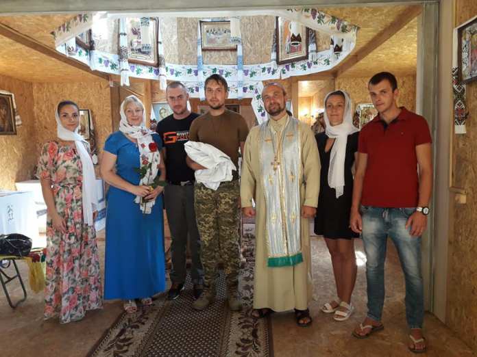 Уділення св. Таїнства Хрещення у військовому шпиталі м. Покровська