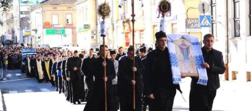 У Дрогобичі відбулася молитовна хода на захист сім'ї і життя (ВІДЕО)