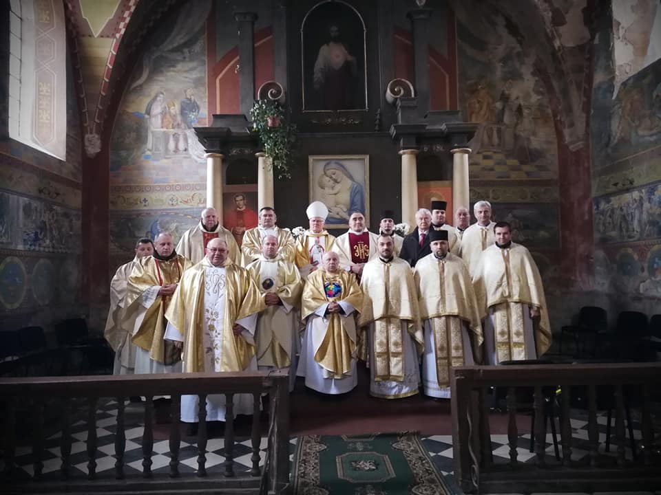 «Молитва без кордонів»: у Вижнянах відбулася спільна молитва громад УГКЦ та РКЦ