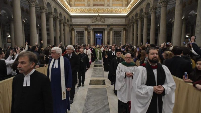 Папа: Шлях до єдності вимагає ділитися отриманими дарами та визнавати дари інших