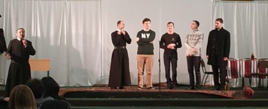 До Києва завітав монаший театр « В каптурах»