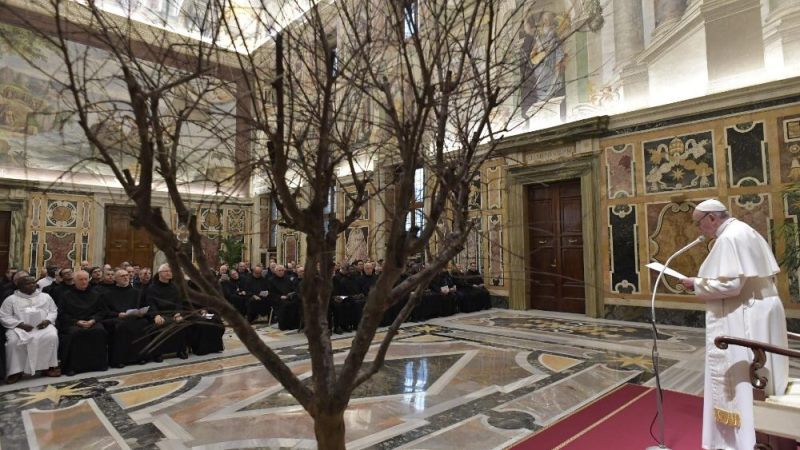 Папа: Ісус хоче, щоб ми торкалися до людської убогості