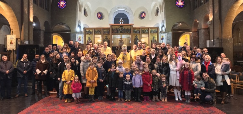 “Господь готовий прийти до Вашої хатини і принести мир, радість і спасіння” – владика Борис Ґудзяк до українців Брюсселя