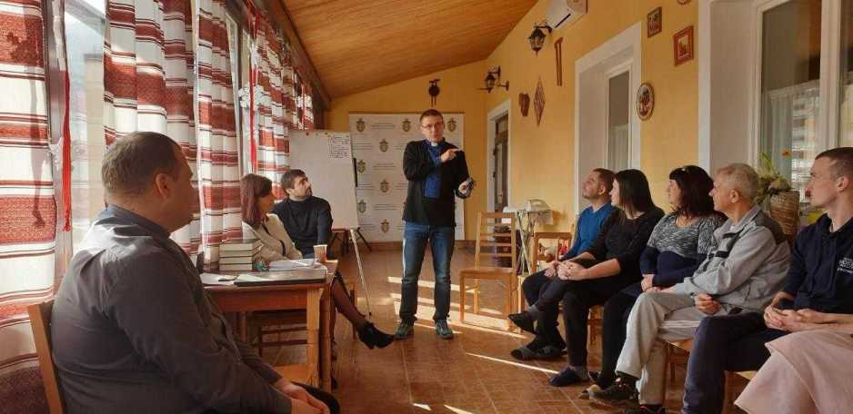 Заступник адміністратора Патріаршої курії відвідав реабілітацію сімей АТО