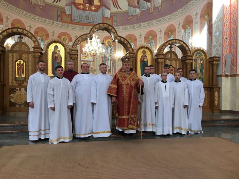 У Катедральному соборі Преображення Христового у м.Коломия, владика Василій (Івасюк) омив ноги священнослужителям