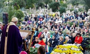 ПонтифПонтифік: згадувати померлих з надією на воскресінняік: згадувати померлих з надією на воскресіння