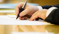 Закон щодо запровадження наставництва у вихованні дітей-сиріт підписав Президент