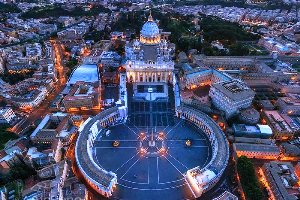 Музеї Ватикану відкрили свої двері для вечірніх і нічних відвідувачів (ВІДЕО)